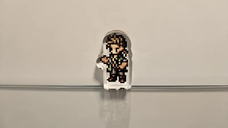 Mini Acrylic stand Alfyn