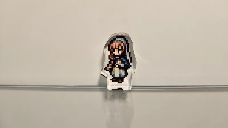 Mini Acrylic stand Laurana