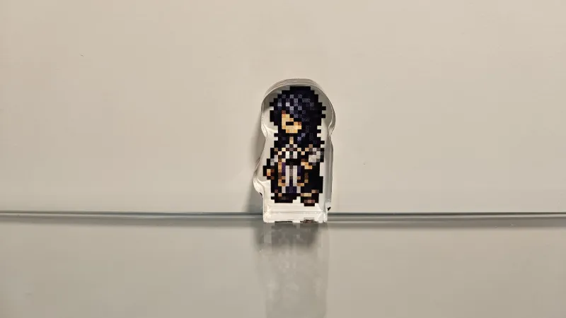 Mini Acrylic stand Pius
