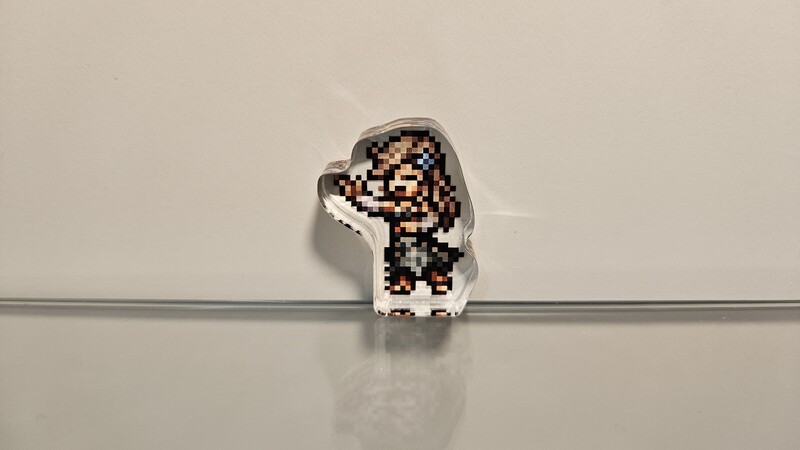 Mini Acrylic stand Saoirse